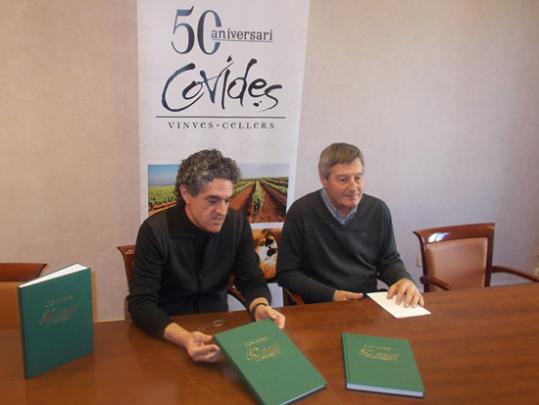 Eix. Ramon Nadal i Joan Marcé a la presentació del llibre