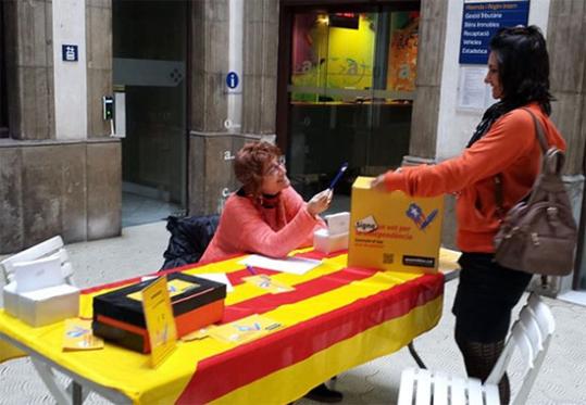 Rosa Maria Farriol. Recollida vots per la Independència