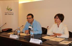 CC Garraf. Ricard Vicente, conseller de serveis a les persones i Abigail Garrido, consellera delegada de serveis socials i equitat