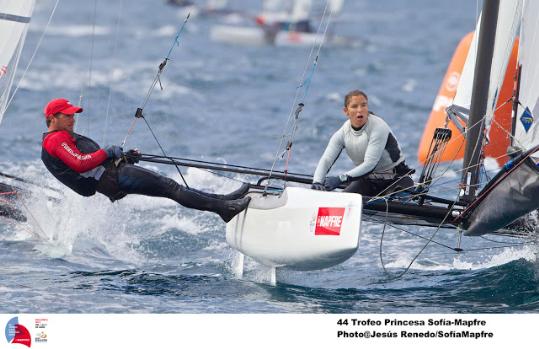 Club Nàutic Garraf. Toni Rivas navegant en Nacra17 amb Laia Tutzó al 44è Trofeu Princesa sofia-Mapfre