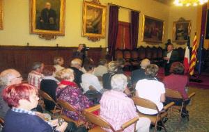 Ajuntament de Vilafranca. Un grup de Villefranche-sur-Saône visita Vilafranca del Penedès