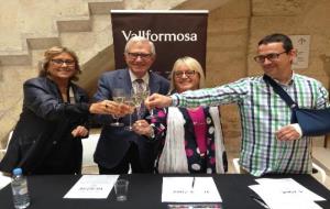 Vallformosa. Vallformosa entrega els 23.529 del Sopar Solidari a lInstitut dOncologia i a Ampert