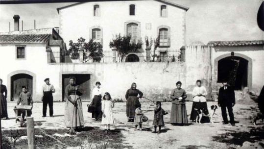 EIX. Vida quotidiana a lAlt Penedès (1870-2000). Des del microcosmos de la Rovira Roja (Sant Martí Sarroca)