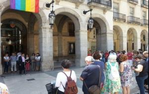 Ajuntament de Vilanova. Vilanova commemora el Dia de l'Alliberament Gai, Lesbià, Transsexual i Bisexual