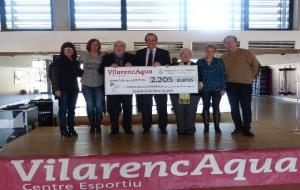 Ajuntament de Calafell. Vilarenc Aqua de Calafell recapta més de 2.000 euros per a lAssociació de Parkinson