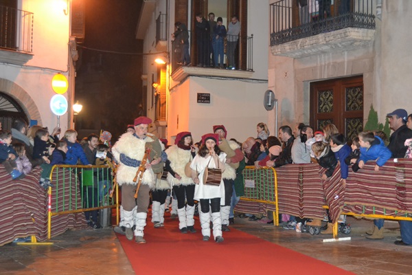 Cavalcada dels Reis a Vilanova i la Geltrú 2015. Els músics arriben al castell de la Geltrú per rebre els Reis. Cavalcada dels Reis a Vilanova i la Geltrú 2015