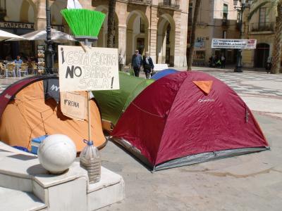 CUP Vilanova. Acampada dels treballadors de Valoriza a la Plaça de la Vila