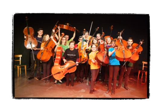 El conjunt de violoncels Grupcello.cat en concert
