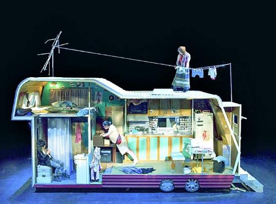 Dínam, Cia. Timbre 4