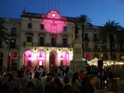 Vilanova i la Geltrú celebra el Dia Mundial del càncer de mama