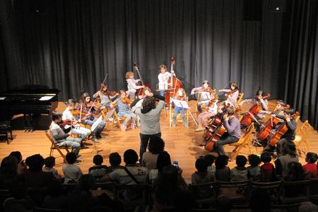 Auditori de l'Escola Municipal de Música M. Dolors Calvet. Eix