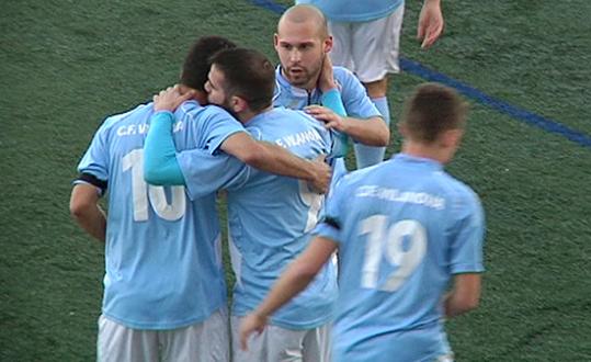 Eix. Bauli i Moha celebrant el gol de la victòria