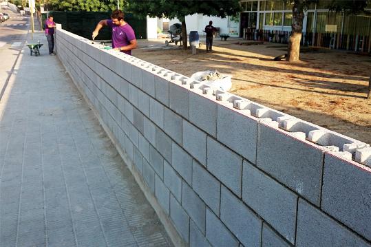 Calafell crearà 24 llocs de treball temporals per millorar els espais públics. Ajuntament de Calafell