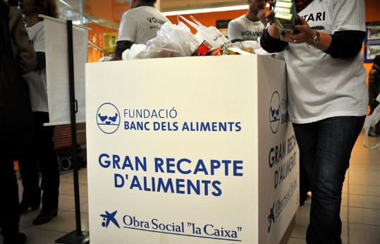 Calafell necessita 100 voluntaris per al Gran Recapte d'Aliments, que se celebrarà els dies 27 i 28 de novembre. Ajuntament de Calafell