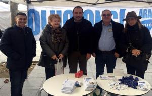 Carpa d'UDC al mercat a Vilafranca. Eix