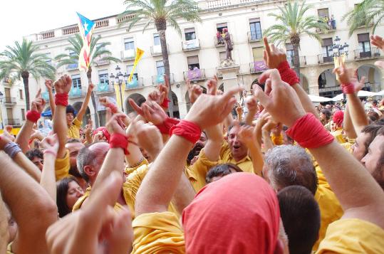 Celebració d'un dels castells de la darrera actuació de festa major dels Bordegassos. Yoko