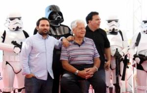 David Prowse, i els directors del documental 'I am your father', Toni Bestard i Marcos Cabotà. ACN