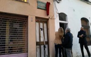 Descoberta de la placa commemorativa a la casa d'Albert Virella en el centenari del seu naixament