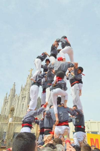 Castellers de les Roquete. Diada agredolça pels Castellers de les Roquetes