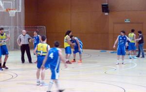 El Basquet Ribes va aconseguir una victòria èpica front el C.B.Castelldefels