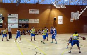 El Basquet Ribes va aconseguir una victòria èpica front el C.B.Castelldefels