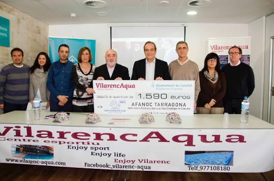 Ajuntament de Calafell. El centre esportiu de Calafell lliura 1.590 euros per a lassociació de nens amb càncer AFANOC