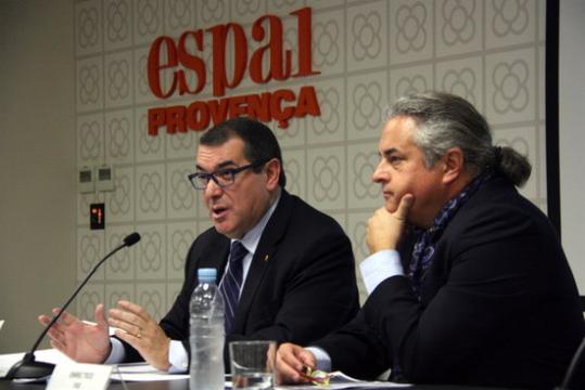 El conseller d'Interior, Jordi Jané, i el president de Ferrocarrils de la Generalitat de Catalunya, Enric Ticó. ACN