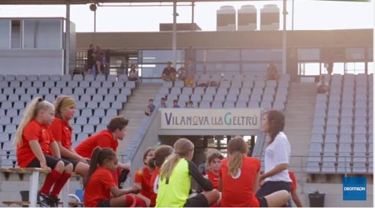 El futbol femení de Vilanova protagonitza el nou anunci de Decathlon. EIX