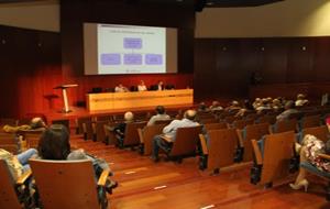 El govern de Vilanova presenta en una sessió pública la proposta d'augment d'impostos. Ajuntament de Vilanova