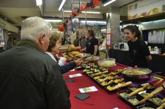 El Mercat de Mar consolida Un Mar de Tapes com a referent de la Castanyada. EIX