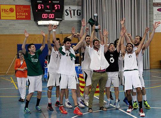 Eix. El sènior masculí del CB Sitges campió de Catalunya