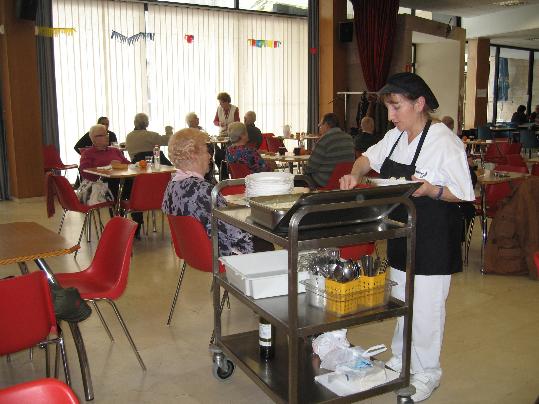 Ajuntament del Vendrell. El servei de menjador diari per a la gent gran del Vendrell