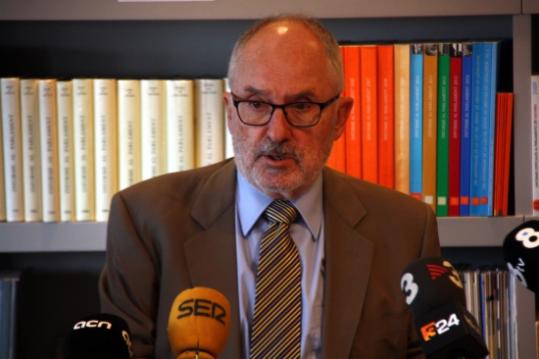 El Síndic de Greuges, Rafael Ribó, ha presentat aquest dilluns un informe que proposa la retirada de l'índex de referència de préstecs hipotecaris. AC