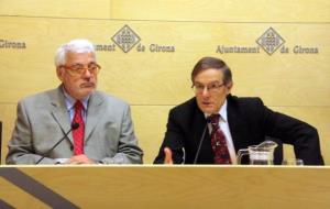 El vicepresident del Fòrum SD i síndic de Cornellà de Llobregat, Joan Barrera i el president del mateix organisme i defensor a Girona, Ramon Llorente.