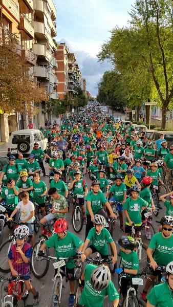 Els Castellers de Vilafranca baten rècord de participació a la Pedalada Verda . Castellers de Vilafranca