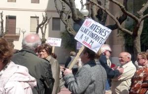 Els veïns de Mar intensifiquen les protestes contra instal.lació de l'antena al campanar