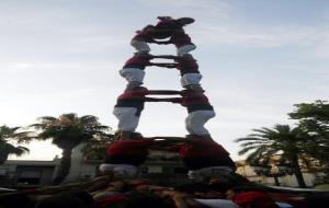 Els Xicots de Vilafranca alcen el setè 3 de 8 a Sant Pere de Ribes