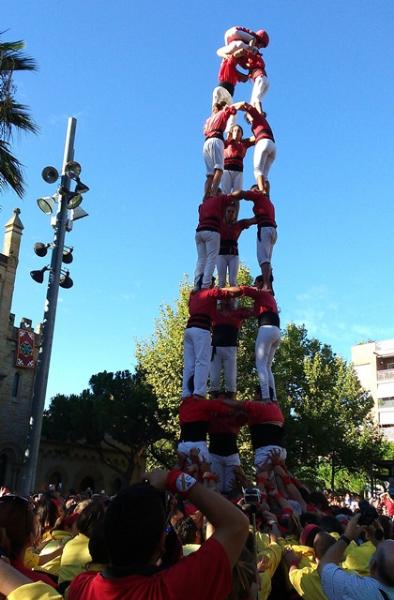 Els Xicots de Vilafranca fan una nova tripleta de 8 a Castelldefels. Xicots de Vilafranca