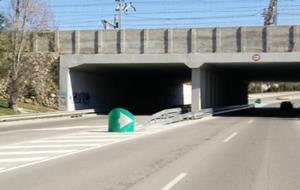 Ajuntament de Vilanova. Es substitueix la biona de la ronda Europa, a Vilanova, en el tram del pas sota la via