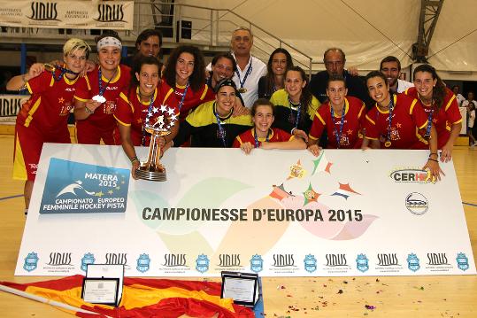 Espanya  guanya el Campionat Europeu Sènior Femení  . Cosimo Martemucci