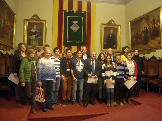 Ajuntament de Vilafranca. Estudiants de linstitut Eugeni dOrs i dels col·legis Sant Josep i Sant Elies clouen amb un Ple el projecte Tots Som Regido