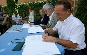 Imatge de la signatura del pacte