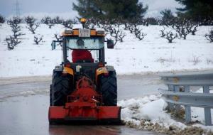 Imatges de la nevada a Vilafranca del Penedès i Olèrdola