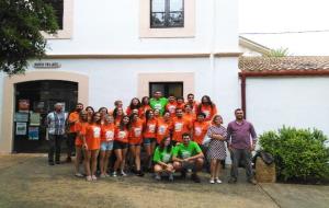 Joves de 15 països participen en el camp internacional d'arqueologia a la Ciutadella Ibèrica. Ajuntament de Calafell