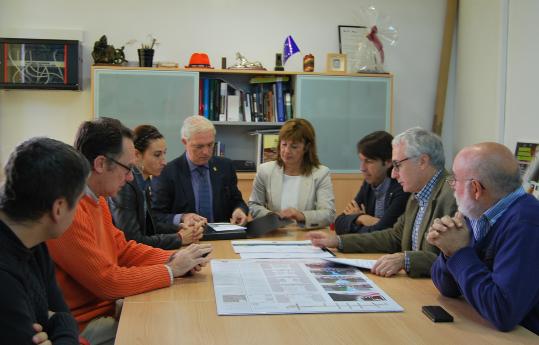 La Diputació lliura a l'Ajuntament de Cubelles un estudi de propostes d'actuacions al passeig Vilanova. Diputació de Barcelona