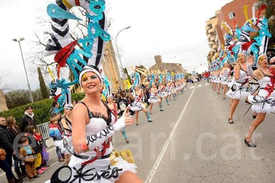 Xavier Prat. La rua de Santa Margarida i els Monjos, exponent del carnaval familiar