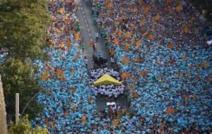 La Via Lliure es completa amb una participació multitudinària per reclamar la República Catalana. ACN