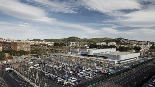 L'Ajuntament de Calafell posarà ordre a l'illa del Mercat Nou i del Mercat Vell. Ajuntament de Calafell