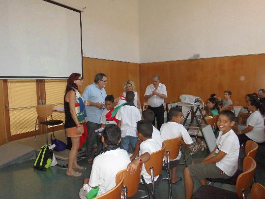 L’Ajuntament de Vilafranca rep els infants sahrauís del programa Vacances en Pau. Ajuntament de Vilafranca