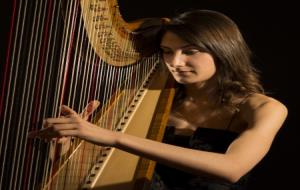EIX. L'arpista vilanovina Esther Pinyol visita la Camerata Eduard Toldrà